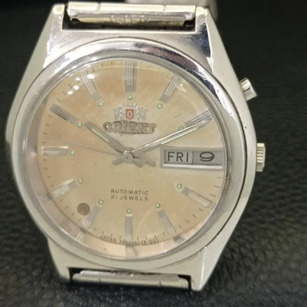Vintage 1975 Orient Automatic Mens Silver Watch W/daydate & Patina accents